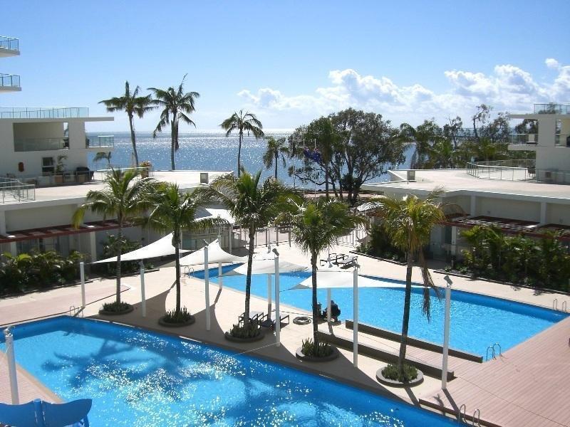 Pier Resort Urangan Eksteriør billede