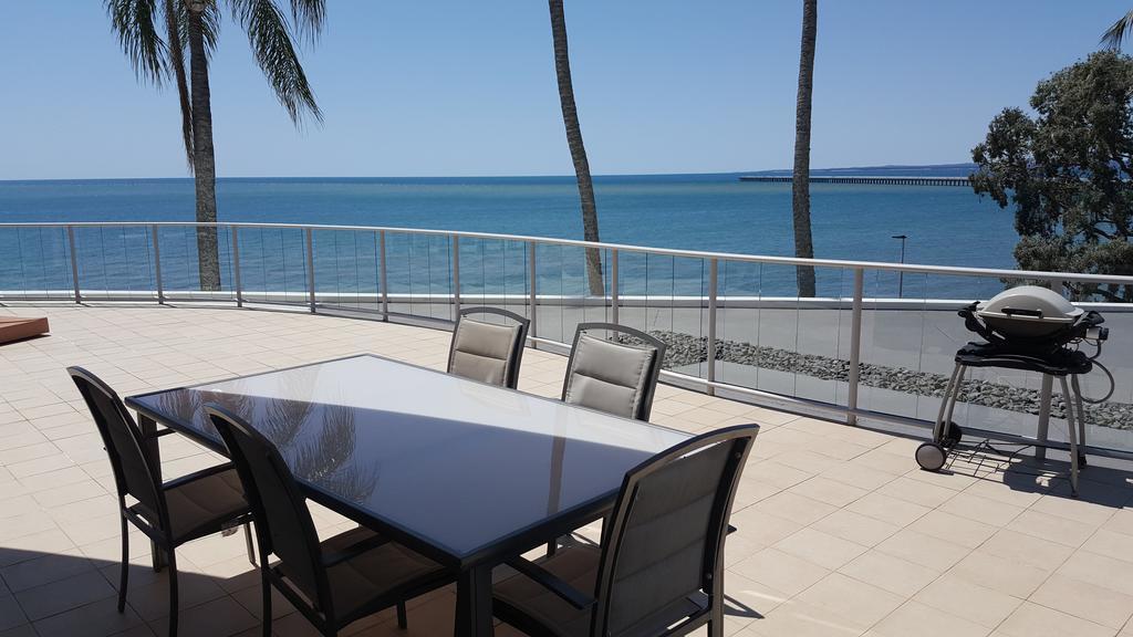 Pier Resort Urangan Eksteriør billede