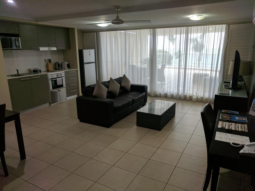 Pier Resort Urangan Eksteriør billede