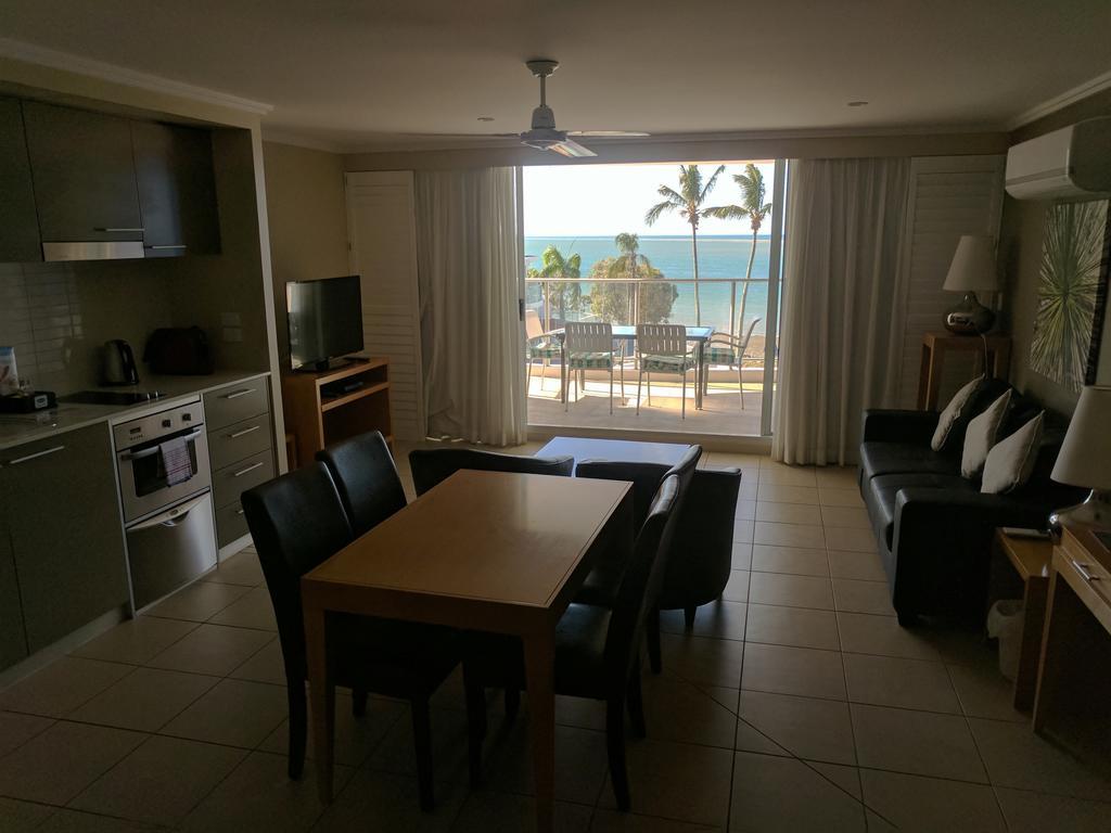 Pier Resort Urangan Eksteriør billede
